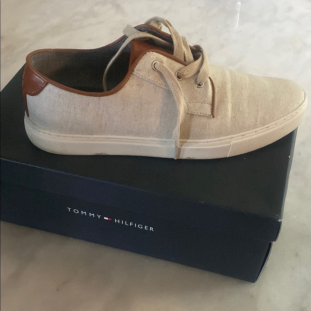Tommy Hilfiger Men's Cream and Brown Sneakers